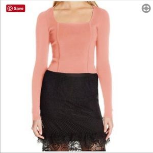 Kendall & Kyle pink women’s cropped top